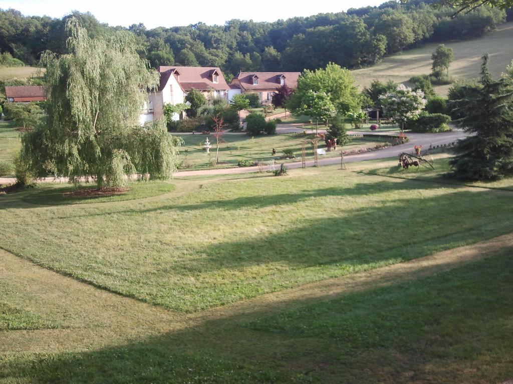 Hameau Les Combelles Villa Martel Bagian luar foto